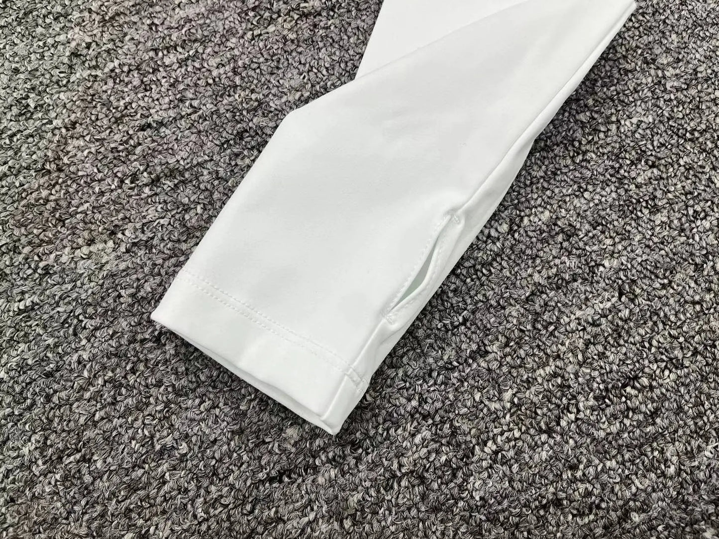 Gym Crop Top - Breathable & Quick Dry Fitness Essential