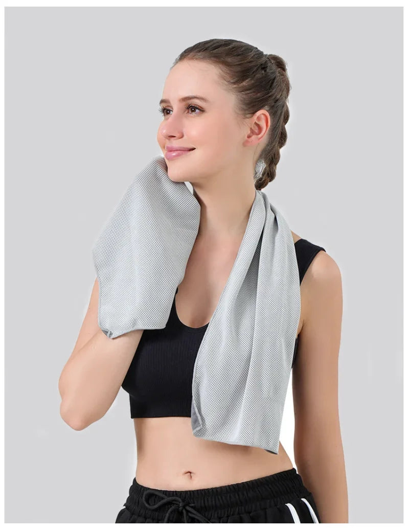 Instant Dry Sports Towel With Case