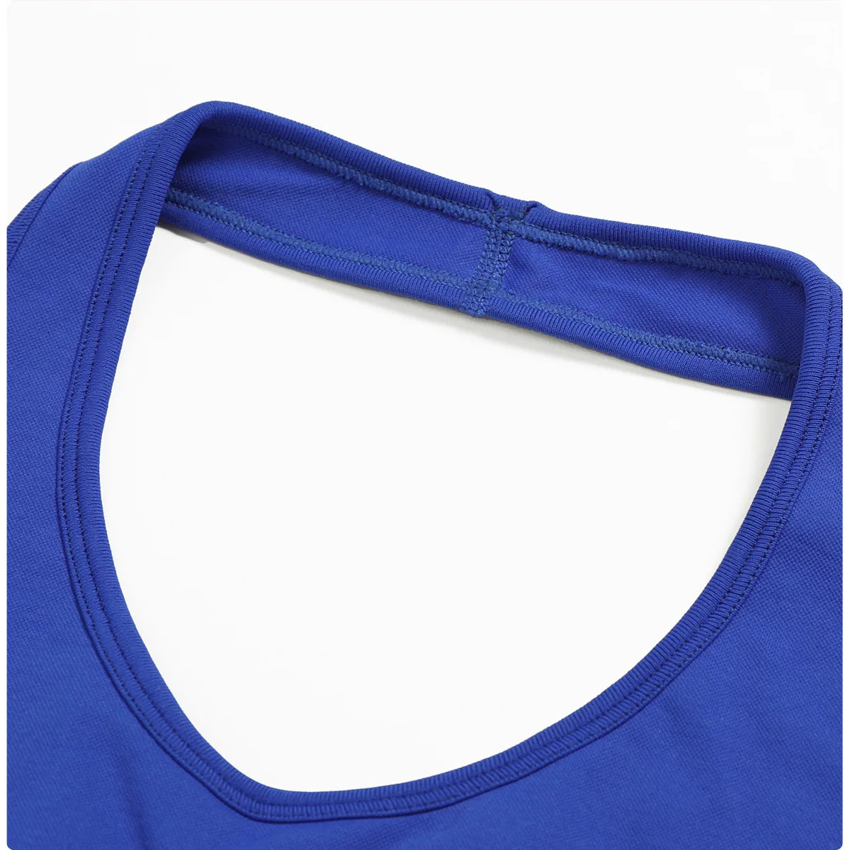 Sports Bra with Halter Neck & Breathable Design for Active Comfort