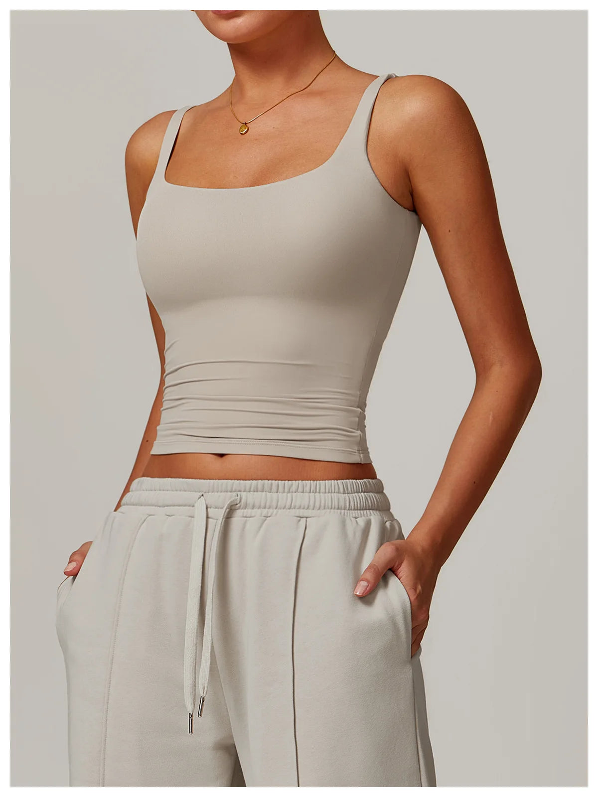 Sports Bra: Quick-Drying Activewear for Women